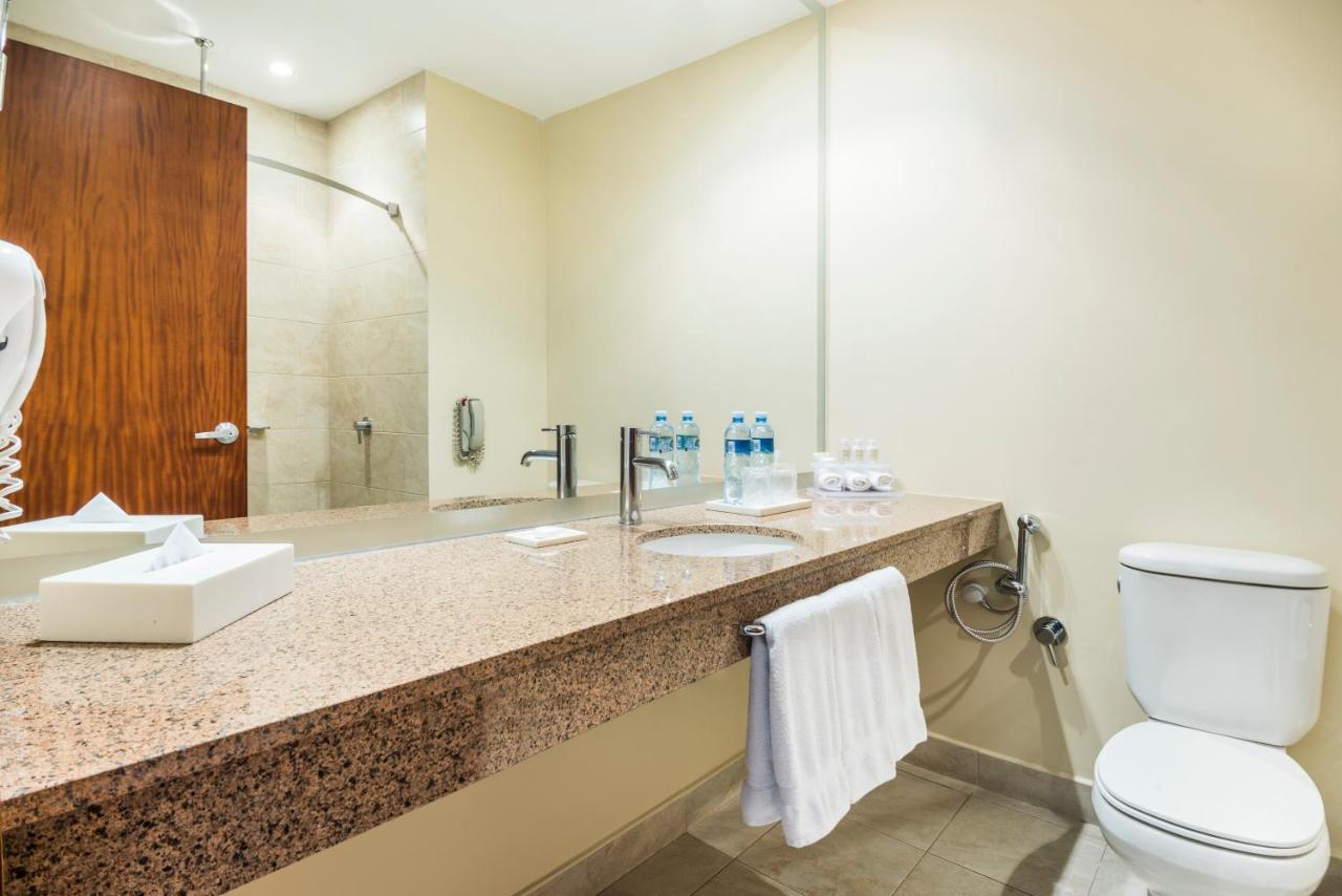 Holiday Inn Express Quito By Ihg Eksteriør bilde